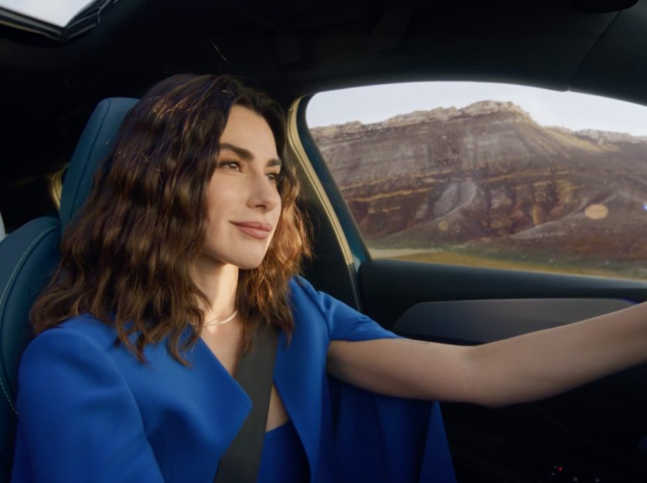 Yeni Peugeot 408 & Nesrin Cavadzade